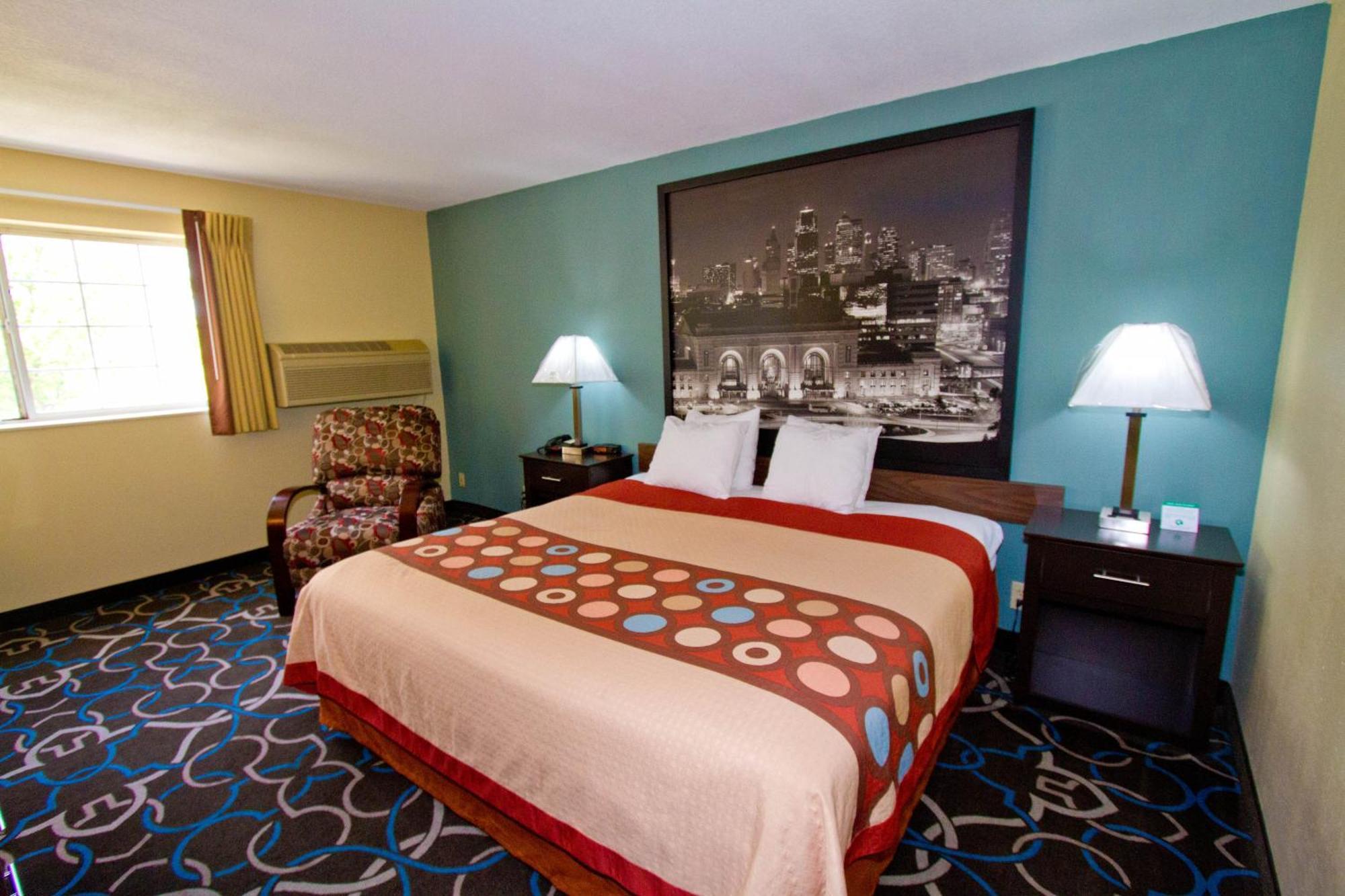 Super 8 by Wyndham Kansas City Bagian luar foto
